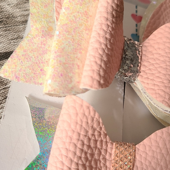 Hair bow bunny ears - Picture 2 of 3